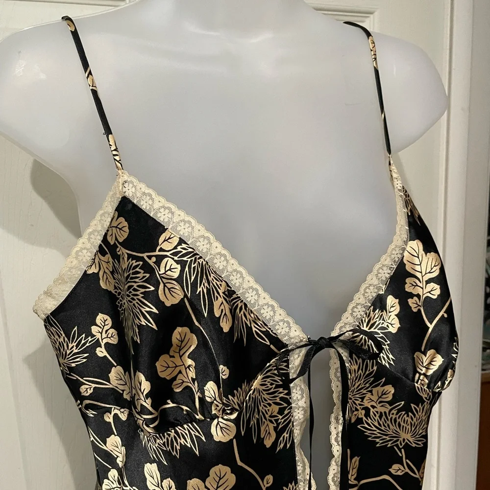 Victoria's Secret Black and Gold with Cream Lace Nightgown négligée - Picture 1 of 7